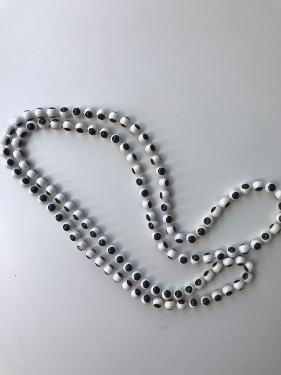 Vintage 1960s MOD Long Beaded EYE Necklace - image 5