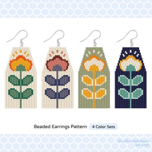 Peut inclure: Quatre motifs de boucles d'oreilles en perles avec des motifs floraux dans différentes combinaisons de couleurs. Les motifs présentent une fleur avec une tige et des feuilles. Les couleurs utilisées sont le jaune, l'orange, le vert, le bleu, le blanc et le rose. Le texte "Beaded Earrings Pattern 4 Color Sets" est en bas de l'image.