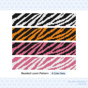 Puede incluir: Cuatro patrones de telar de cuentas con un diseño de rayas de cebra en blanco y negro, naranja y negro, rosa y negro, y rosa y blanco. El texto "Beaded Loom Pattern 4 Color Sets" está debajo de los patrones.