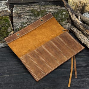 Genuine Crazy Horse Leather Tool Organizer. Handcrafted 6-Pocket Case for Wood Carving Chisels, Leatherworking Tools & Workshop Storage