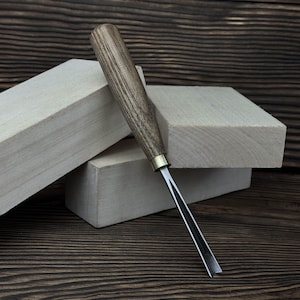 V-Parting Hand-Forged Chisel. Wood Carving Tools. Carbon Steel Blade. Ergonomic Ash Handle. Detail Cutter with Leather Sheath. Carver Gift.
