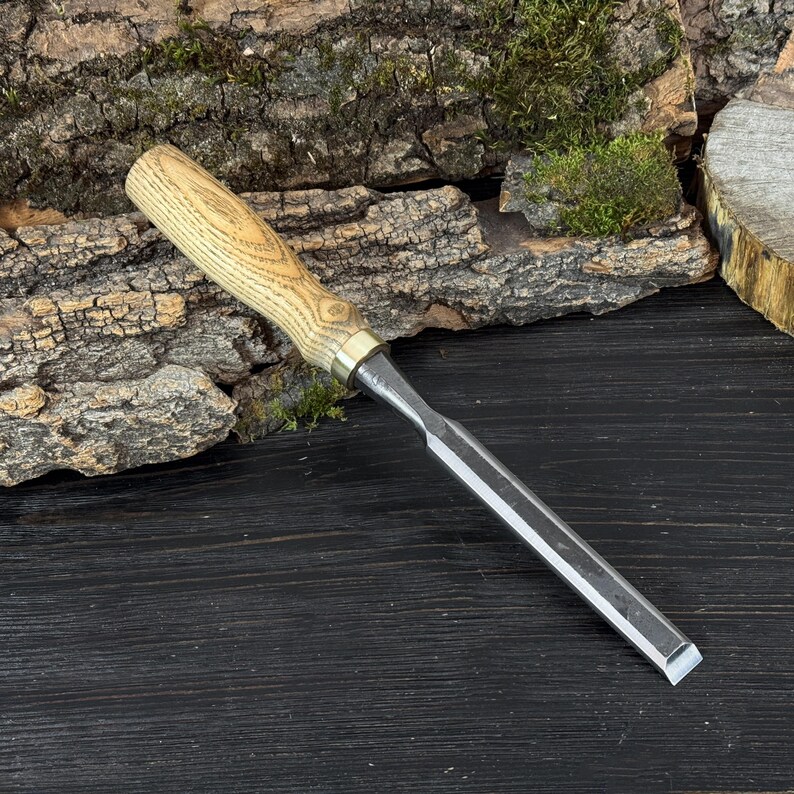 Tree Chisel Hand-forged Bevel Edge Chisel. 52100 Carbon Steel Blade. Ergonomic Ash ...
