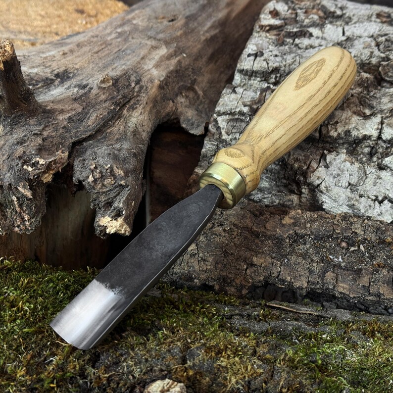Hand-forged Wood Carving Gouge. 52100 Carbon Steel Blade. Ash Wood ...