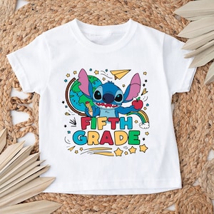 Camiseta Disney Stitch para a quinta série, camisetas para a quinta série, camiseta para o primeiro dia de aula, camiseta engraçada para crianças em idade escolar, camiseta Disney Stitch de volta às aulas