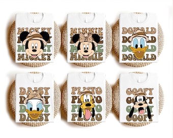 Maglietta leopardata Topolino e i suoi amici, maglietta coordinata Disney Safari, maglietta viaggio nel Regno Animale, maglietta Mickey Safari Squad, maglietta WDW Group Vacation