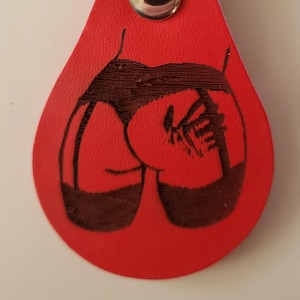 Niestandardowy brelok BSDM Gear – skóra wegańska PU | Brelok z grawerunkiem Kinky | Lina, czystość, skóra, cytaty D/s
