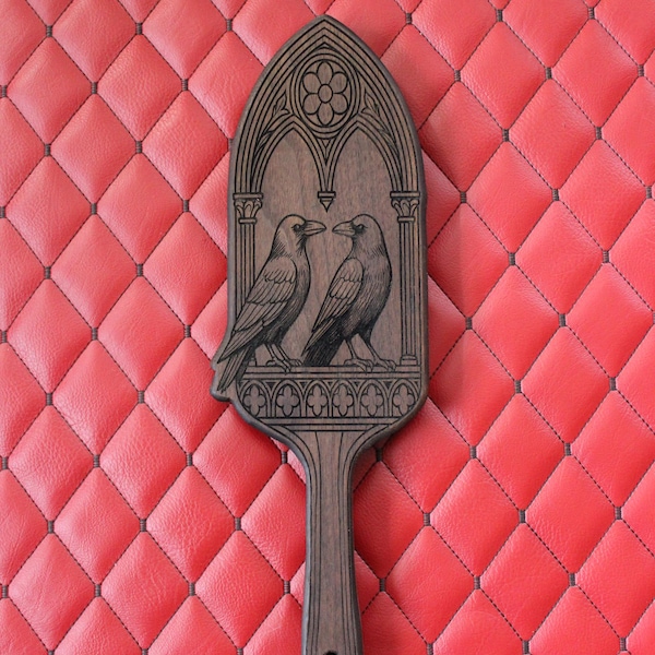 Walnuss handgemachte Gothic Ravens Holz Paddel: Laser gravierte BSDM Zahnrad aus Holz