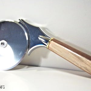 4 Inch Deluxe Stainless Steel Pizza Cutter with Wood Handle