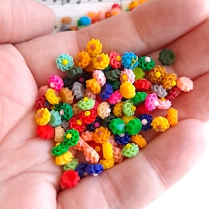 Tiny 5.75mm Dahlia Cabochons, Colorful Autumn Mix Resin Flowers, Teeny Miniature Size Flatback Floral Decoden Chrysanthemum DIY Crafts Nails