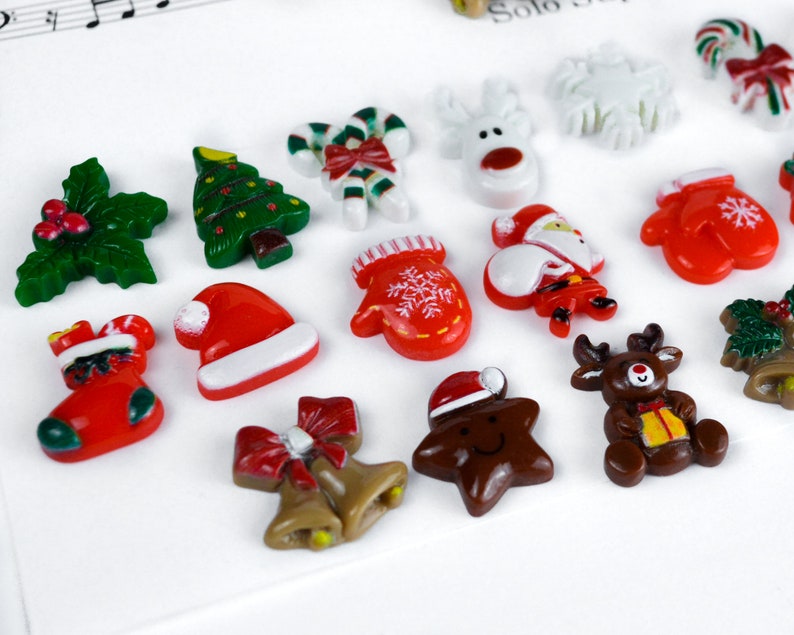Mixed Christmas Themed Resin Cabochons, Fun and Colorful Holiday Inspired Flatbacks for Decorating DIY Gifts, Ornaments, Jewelry and More image 6