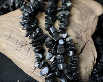 Blackstone Chip Beads, 34" Strand,  Dyed Textured Tumbled Nugget Beads Charcoal Deep Black Grey Stone Bead Lot