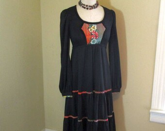 Black knit 70s boho Dress Floral peasant vintage dress Empire style Puffy sleeves Full skirt 70s Boho Peasant Dress S XS