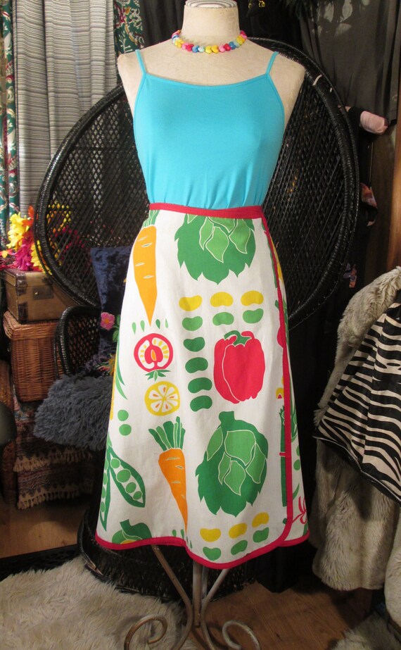 Fruit and Vegetable print Vintage wrap skirt 70s … - image 1