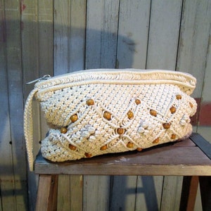 Macrame 70s Vintage clutch Boho natural wristlet Crochet Purse Wood beads small handbag