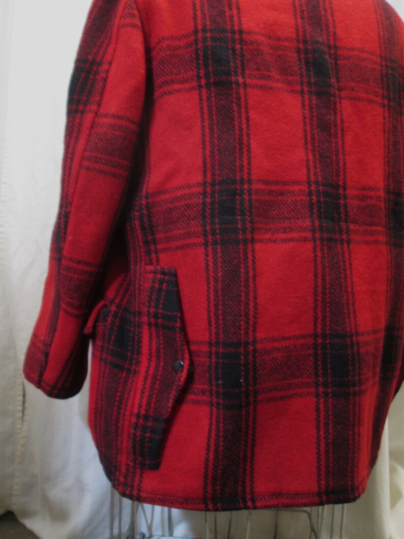 70s Red plaid Jacket Wool Vintage Hunting coat Red and Black plaid Jacket Union made JC Penney metal pull Talon zipper front quilted liner M