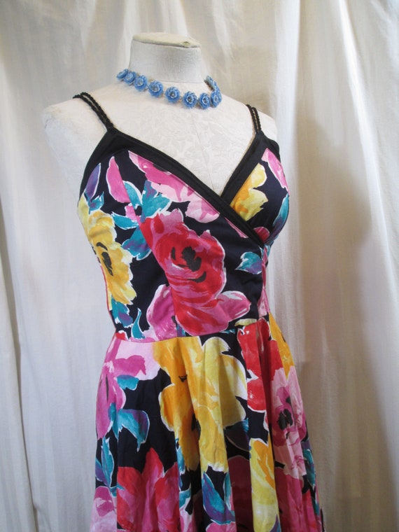 80s Vintage Bright Floral Dress Tropical floral 50