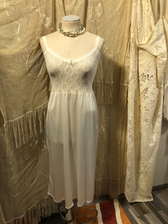 Vintage sheer stretch lace nightgown Sleeveless s… - image 3
