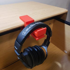 Wide Headphone Holder Clamp | Adjustable Desk Mount | Stylish Headphone Stand | Space-Saving Earphone Organizer |