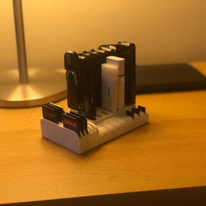 Universeller USB- und SD-Kartenhalter | Micro SD-Steckplatz | USB-Stick Halter|Stick Organizer|Desktop Aufbewahrungslösung