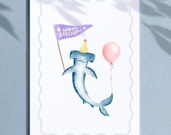 Tarjeta de cumpleaños de tiburón martillo: Tarjeta imprimible divertida para cumpleaños infantiles (Descarga en PDF de 5 x 7 pulgadas)