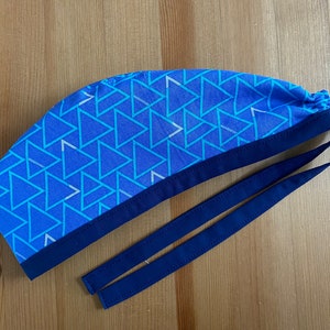 Reversible Surgical Scrub Cap - Geometric Triangles in Blue