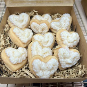 Heart Shaped Frosted Sugar Cookie Soy Wax Melts: Sweet Bakery Scent image 9
