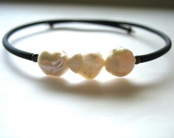 White Pearl, Pearl Bracelet, Handmade Cuff Bracelet, White Pearl Jewelry, luminous creation