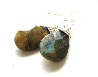 Labradorite Earrings, Labradorite Stone Dangle Drop Earrings, Labradorite Gemstone Jewelry, Labradorite, Dangle Earrings