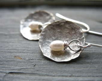 Pearl Earrings, Freshwater Pearl Dome Earrings, White Pearl Hammered Silver Dome Earrings, Dangle Earrings, Pearl Jewelry