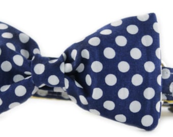 Navy Dot Bow Tie Dog Collar - Blue Dot Bowtie Dog Collar- dark blue white bow tie dog collar - Sophisticated Pup