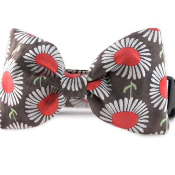Daisy Bow Tie Dog Collar - Flower Bow Tie Dog Collar - Dog bowtie collar - Formalwear for dogs - dog wedding attire - brown bow tie