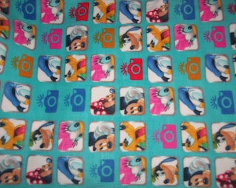 Disney Mickey Minnie Mouse Pluto Goofy Donald Daisy Fleece Baby Blanket Security Pet Lap Baby Hand Tied Shower Gift