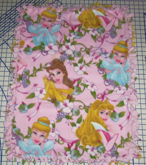 Disney Princess 'Cake' Fleece Blanket Throw 