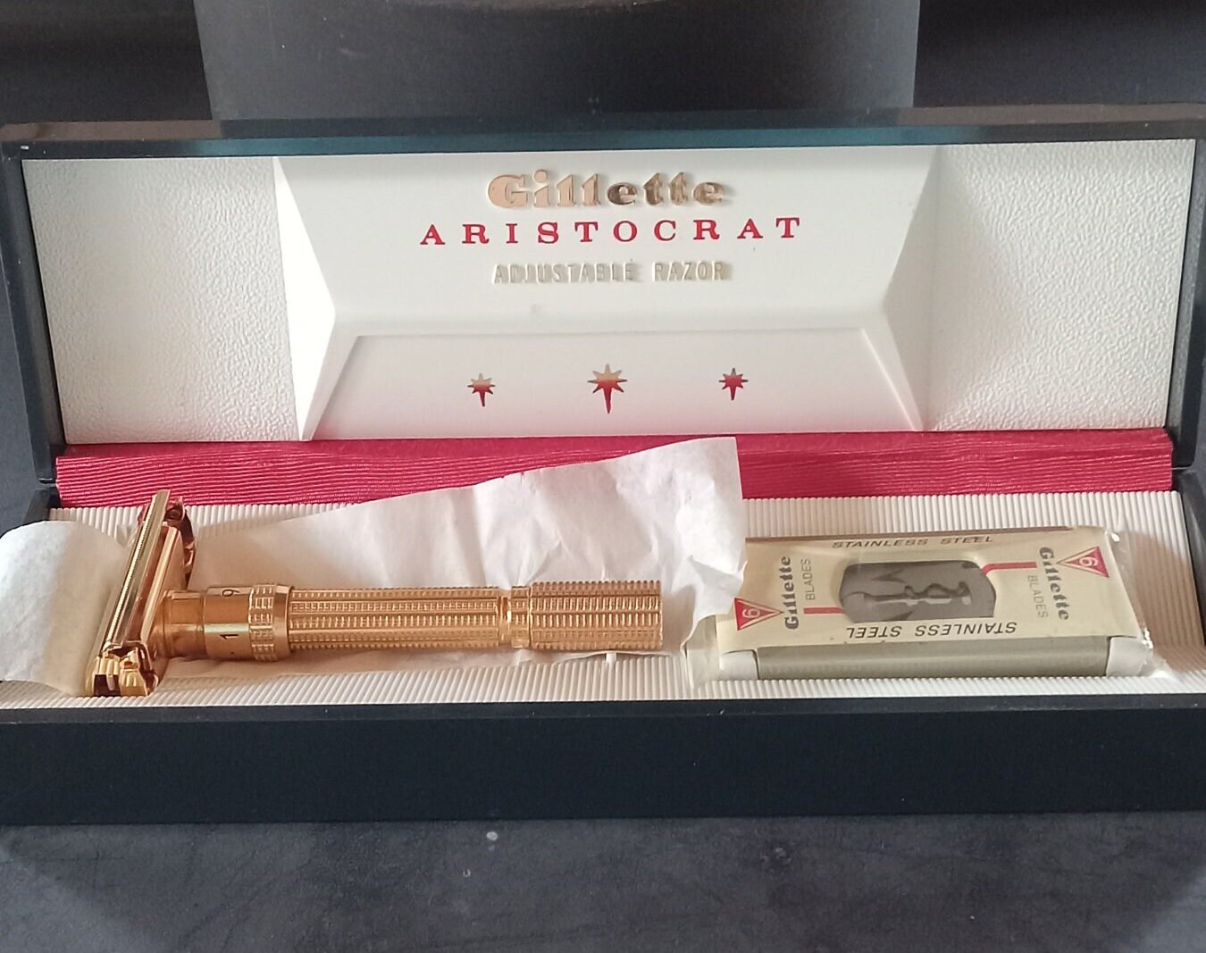 Gillette Aristocrat Adjustable Razor 髭剃り 1960 Gillette - Slim Aristacrat Adjustable — Razor Archive