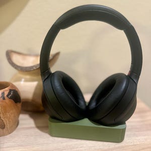 Sony XM4 Wireless Charging Dock | Magnetic Charging Stand | USB-C Compatible Sony WH-1000XM4 Charger | Multiple Colors and Cable Lengths!