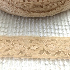 Vintage Beige Flat Lace Stretchy Trim with Rose Design - One Yard -  Crafting, Sewing, Journals