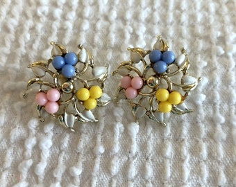 Vintage Gold and Pastel Enamel Flower Earrings - Screw On Backings for Pierced or Non Pierced Ears - Pink, Blue, Yellow Vintage Earrings