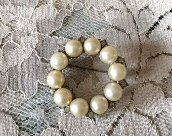 Vintage Circle of Pearls Brooch - Vintage Marvella Pearl Brooch with Rhinestones in Silver Setting - Sweet Vintage Gift Idea