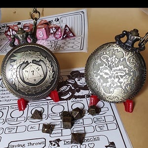 Zestaw metalowych kostek Dragon's Hoard Tiny, tacka na kostki, koperta zegarka kieszonkowego, do noszenia - D&D, Pathfinder