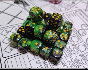 スモール ジェイドリーフ アクリルダイスセット: 36x12 mm D6 - グリーン&ブラック