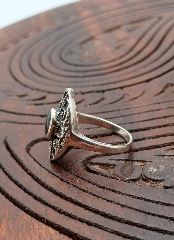 Onyx and sterling statement ring. - image 8