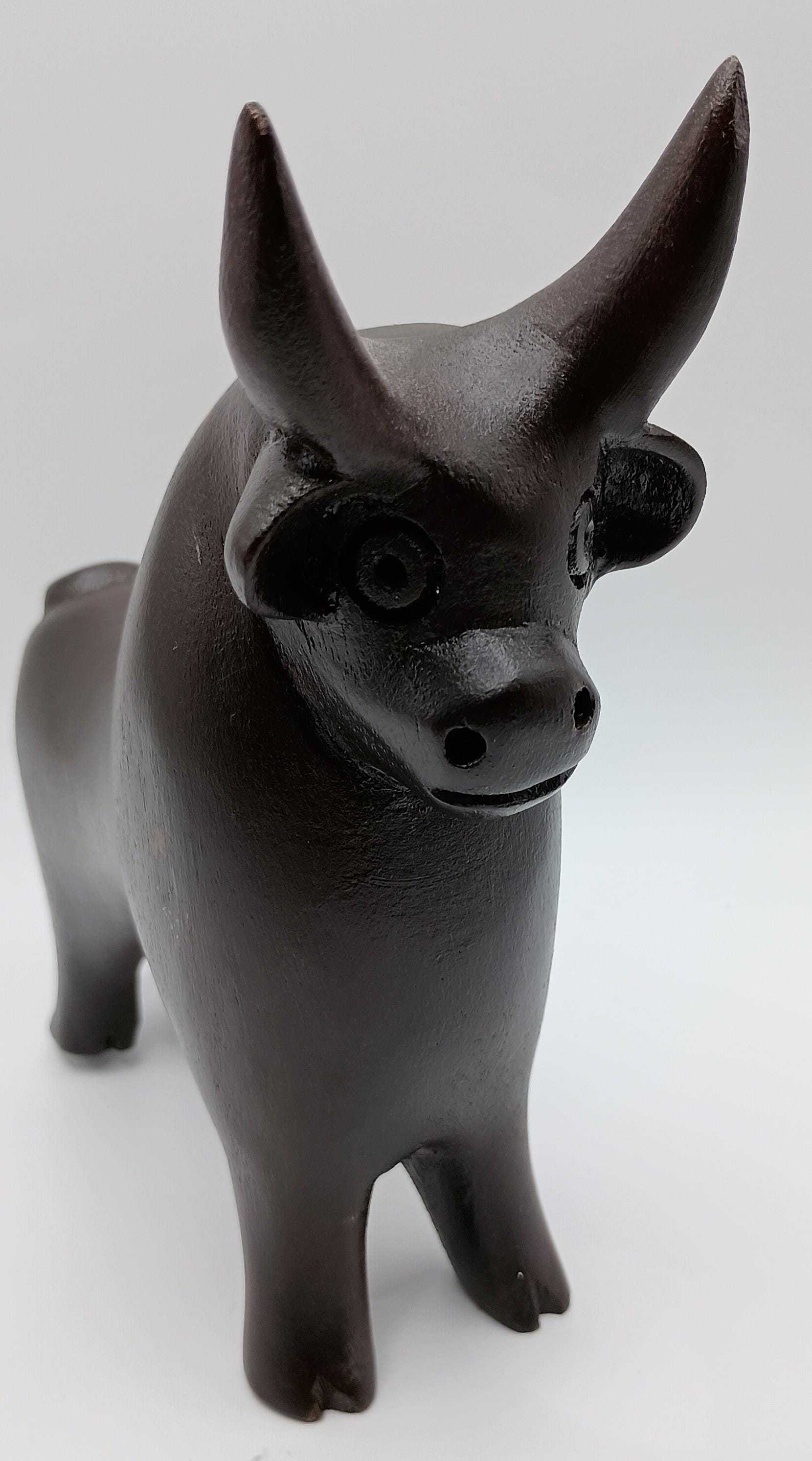 牛の木彫 木彫りの雄牛。 - Etsy 日本