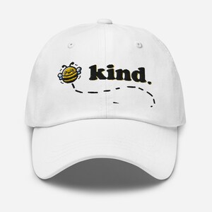 Honkbalpet Bee Kind - Geborduurde Dad Hat van katoenkeperstof