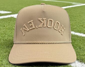 Hook Em Trucker Cap