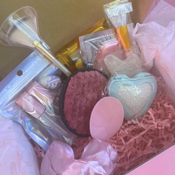 FREE SHIPPING Mystery Makeup Scoop Affordable Makeup, Lip Gloss, Mystery Box, Beauty Bundles, Cosmetic Grab Bag, Mystery Bag, Makeup Bundle