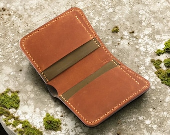 Cartera plegable de piel color oliva y amarillo, hecha a mano: curtida al cromo