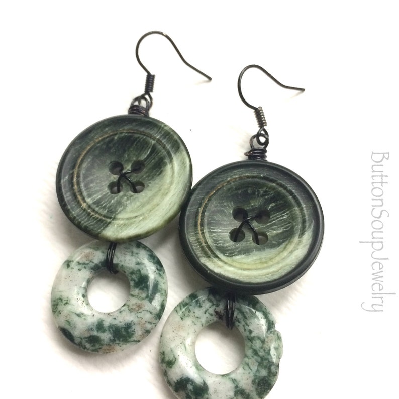 Natural green Vintage Button Earrings with Circles
