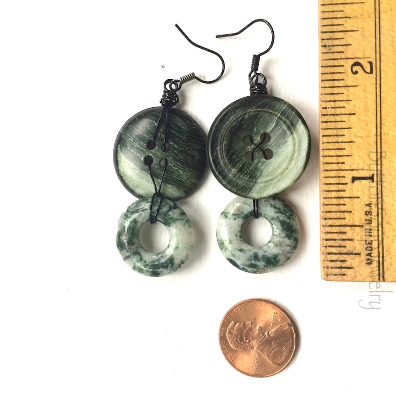 Natural green Vintage Button Earrings with Circles