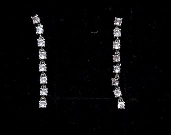 イヤリング　8点セット 輝く8石ドロップイヤリング、彼女へのギフト、チャームペンダント