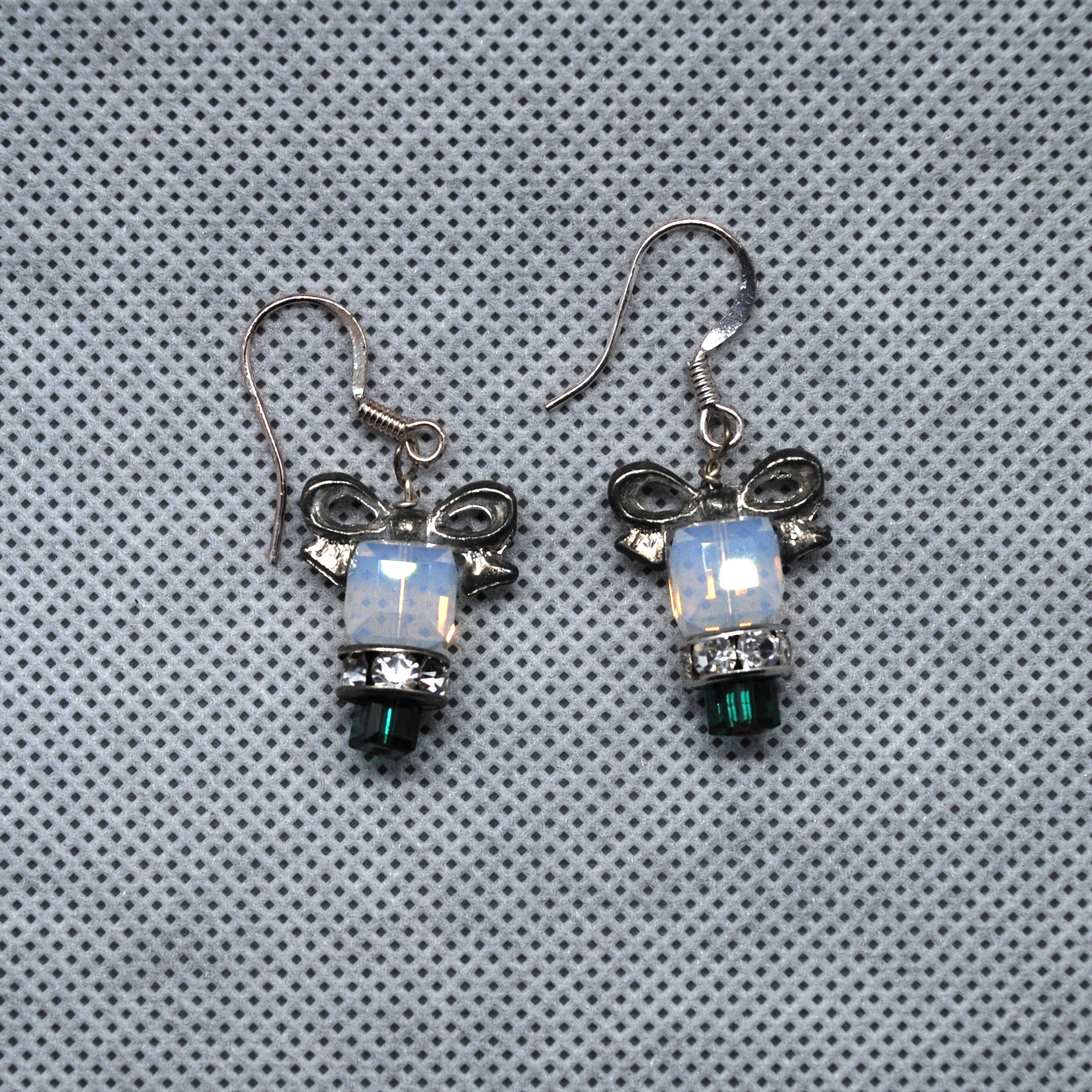 Christmas Present Earrings - Etsy